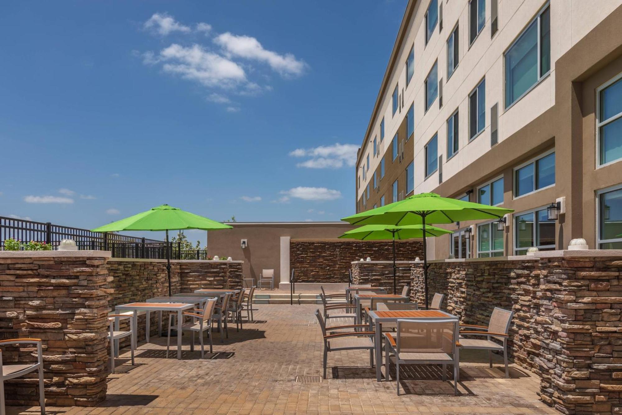 Element Houston Katy Hotel Bagian luar foto